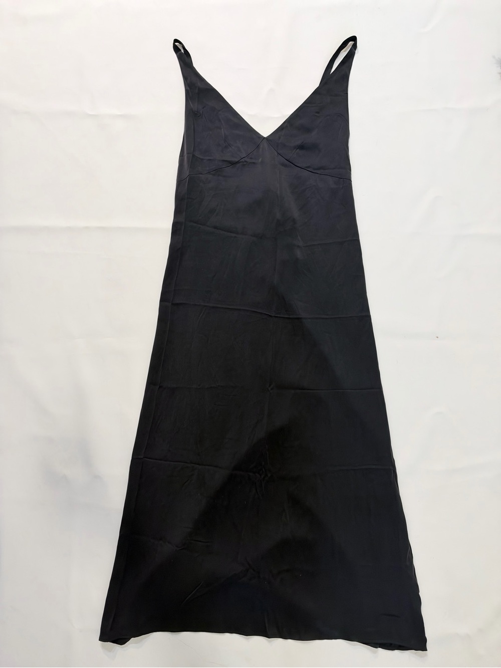Silk Maison - Black 100% sandwashed silk midi v neck slip dress NWT size small